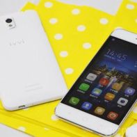 Coolpad IVVI K1 Mini smartphone with 4.7 mm thick