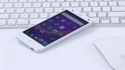 ZTE_Blade_S6_LUX-techchina-news.com-02