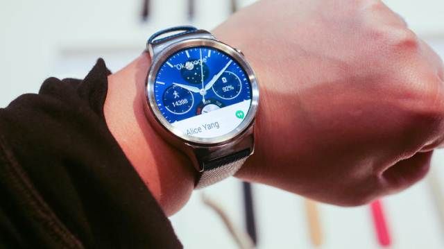 Huawei Watch is sold from 349 euros