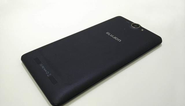 Bluboo X550 - smartphone with 5300 mAh battery to just $ 169